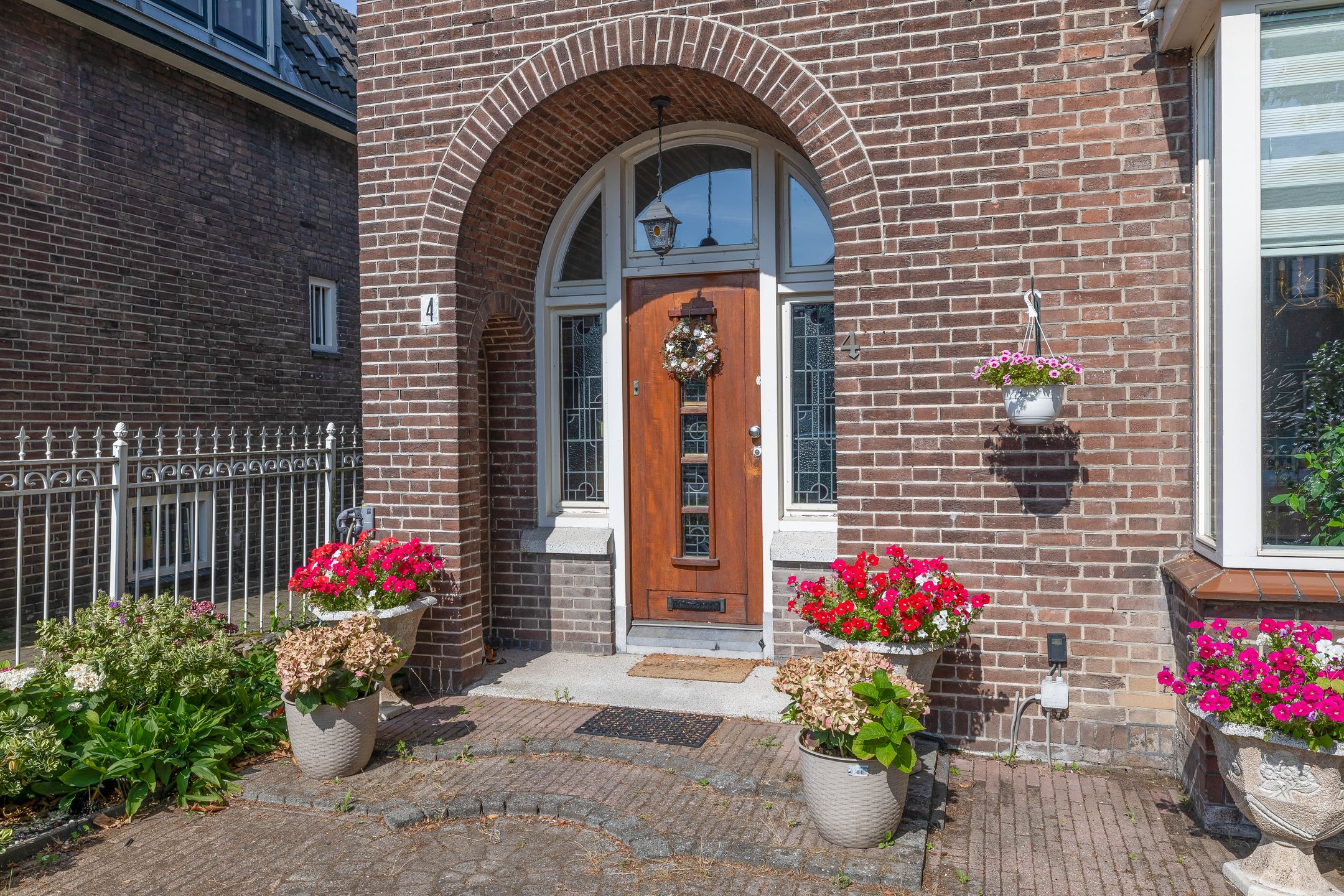 Photo 6 of Koninginneweg 4