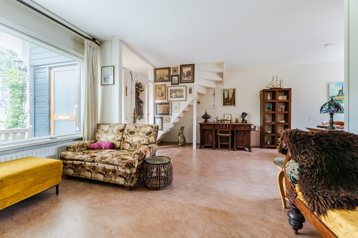 Tussenwoning te koop: Gandhistraat 158, Hoofddorp