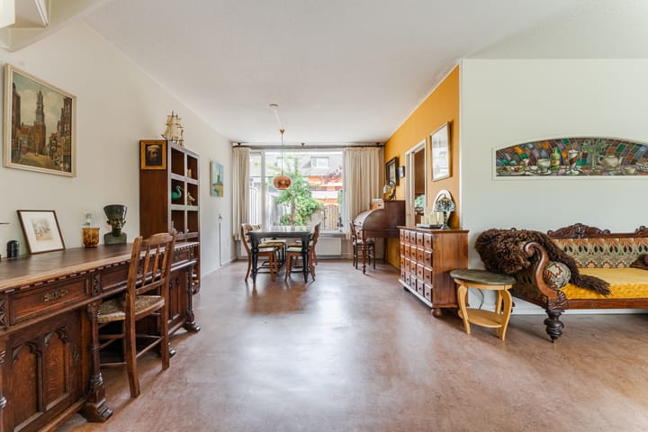 Tussenwoning te koop: Gandhistraat 158, Hoofddorp