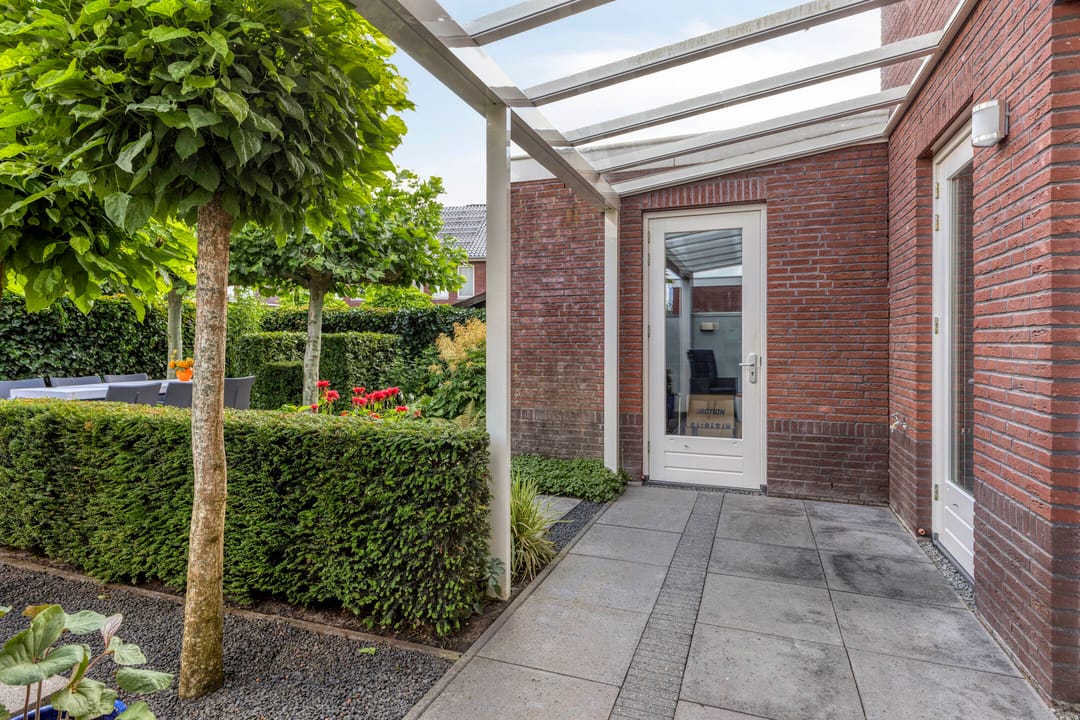 Photo 37 of Koninginnenpage 21