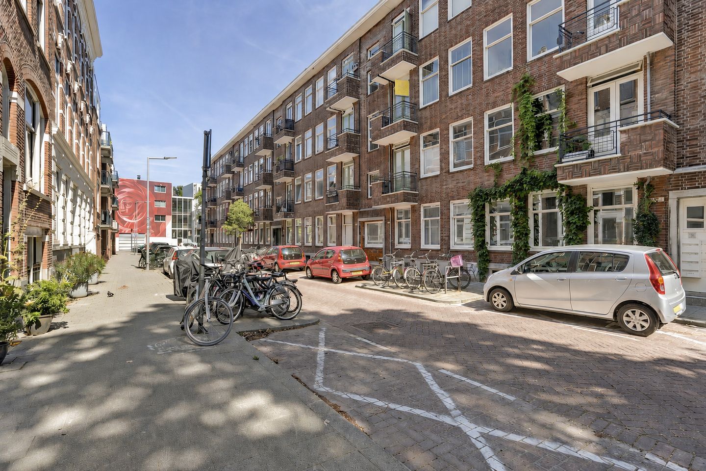 Foto 1 van Roo-Valkstraat 16-C