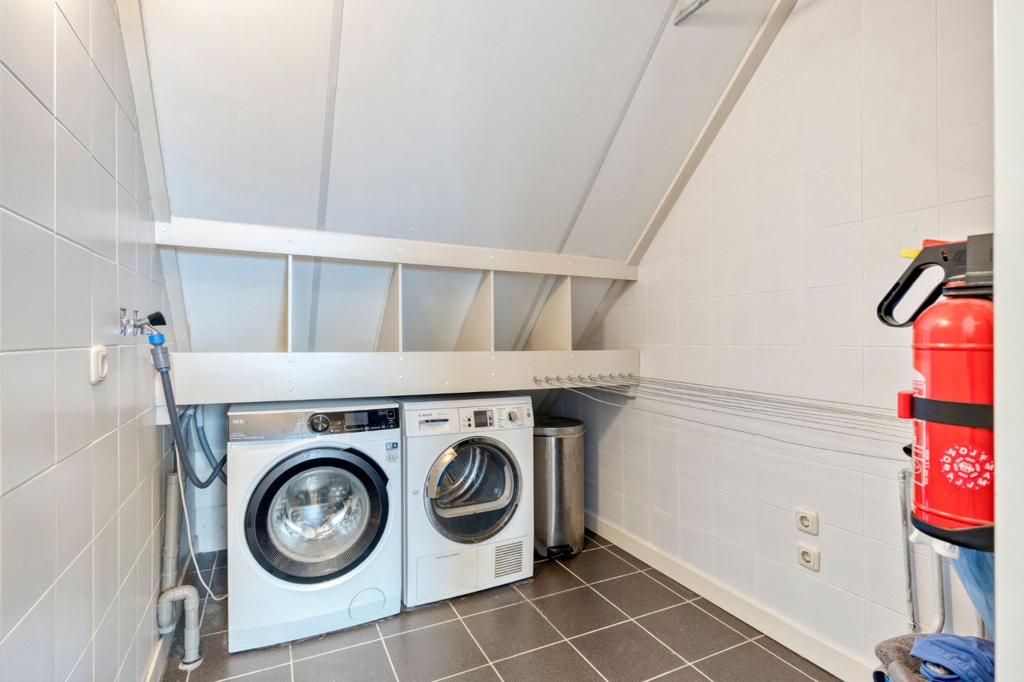 Foto 44 van Neerwal 136