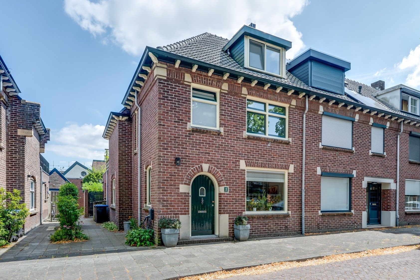 Kloosterstraat 12 
