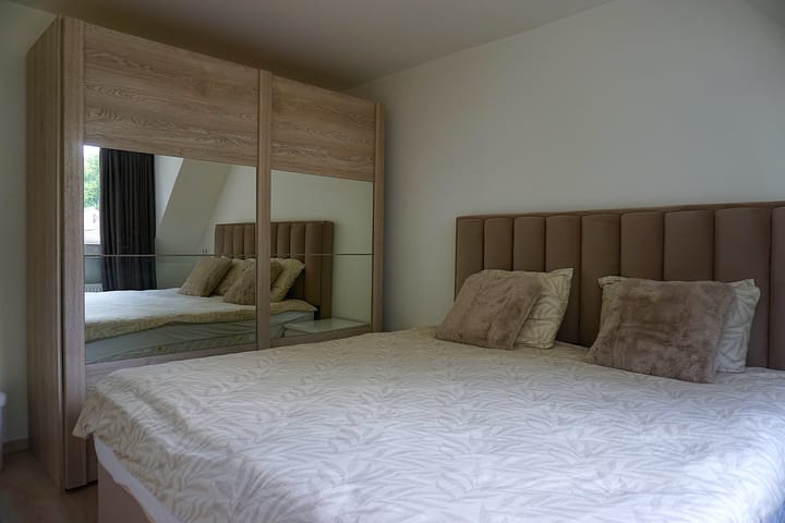 Tussenwoning te koop: Langeweg 7, Bergen Op Zoom