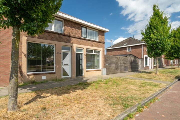 Vrijstaande woning te koop: Johan Wijnoltsstraat 152, Enschede