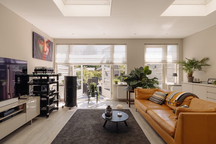 Tussenwoning te koop: Middelweg 110, Wassenaar