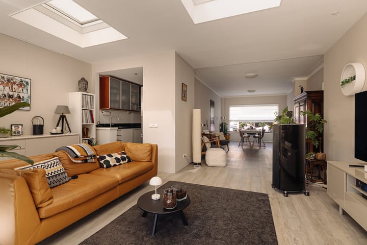 Tussenwoning te koop: Middelweg 110, Wassenaar