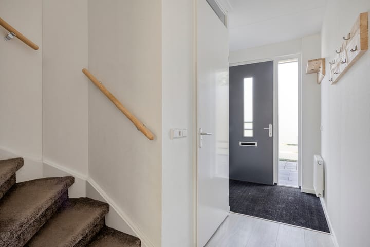 Tussenwoning te koop: Zilverreiger 2, Leimuiden