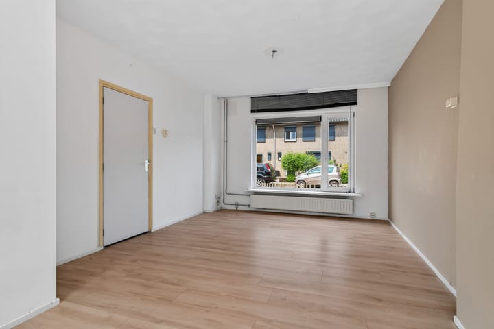 Photo 5 of Pluvierstraat 6