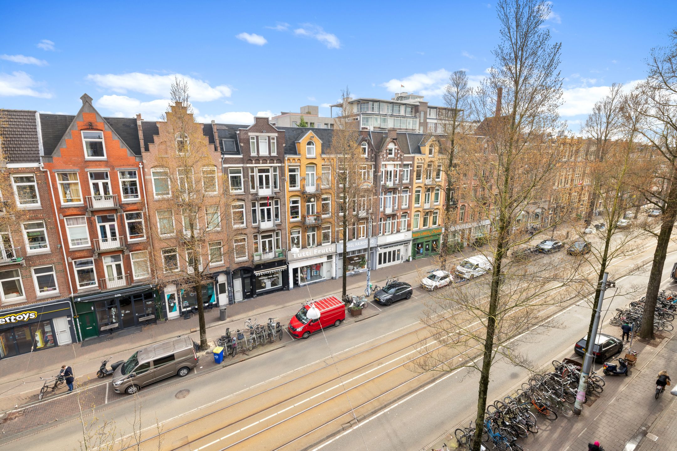 Photo 36 of Bilderdijkstraat 120-3