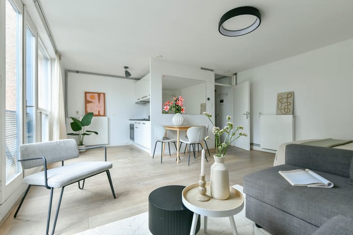 Studio te koop: Haarlemmer Houttuinen 45H, Amsterdam