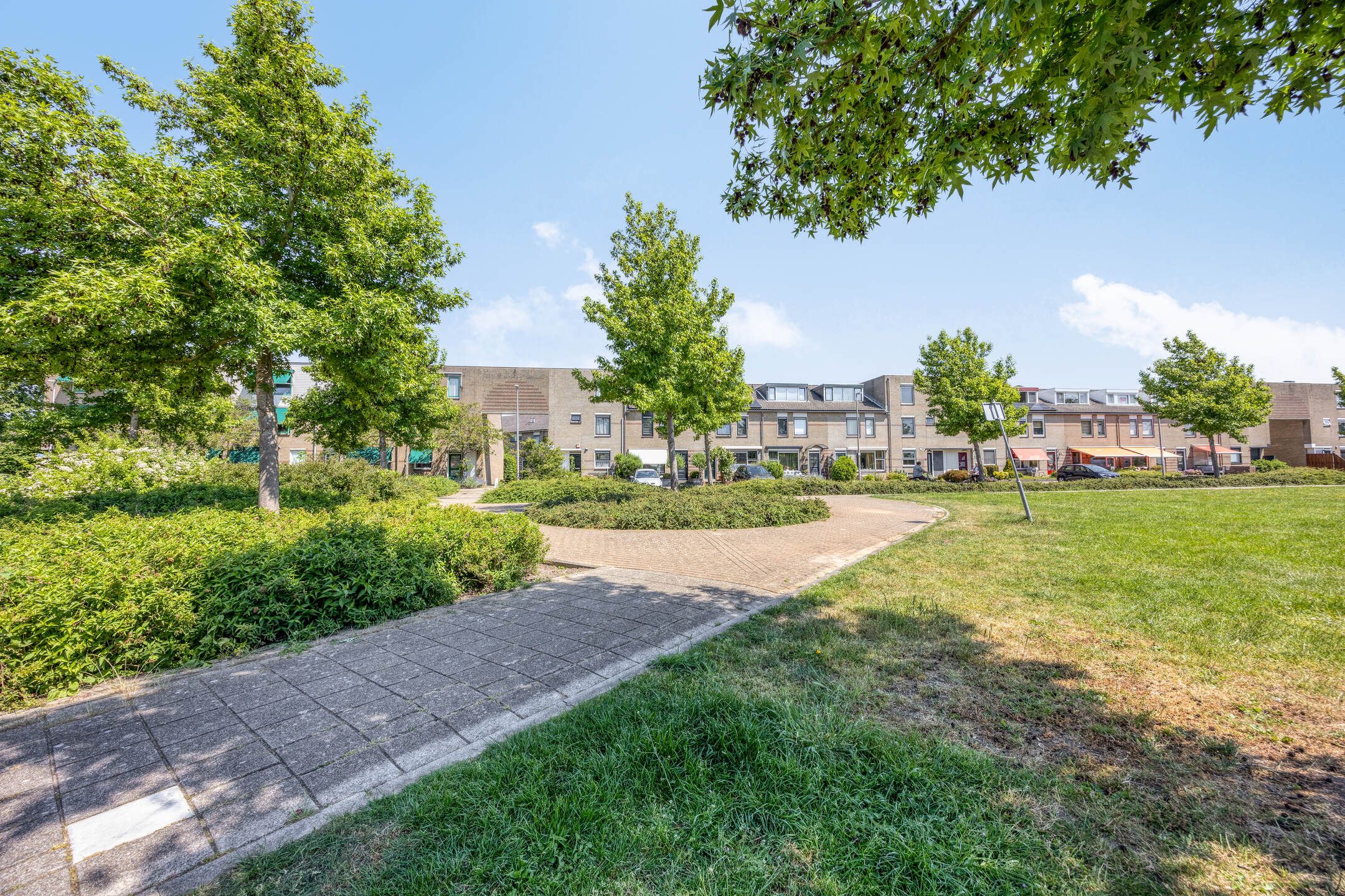 Foto 36 van Wit-geellaan 3