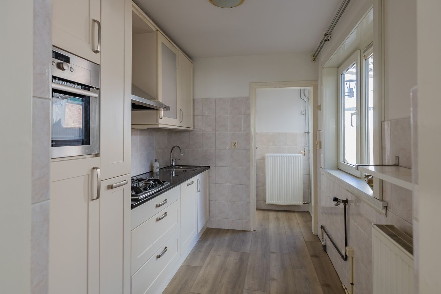 Photo 10 of De Lumeystraat 22