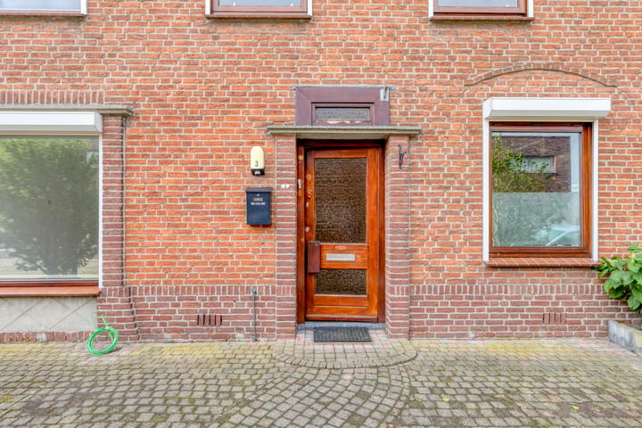 Photo 2 of Generaal Joubertstraat 3