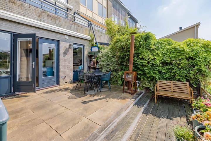 Tussenwoning te koop: Marie Jungiusstraat 25, Velserbroek