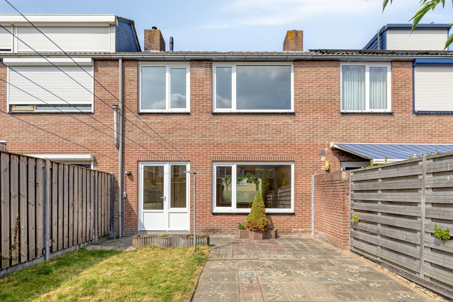 Photo 14 of van der Waalsstraat 41