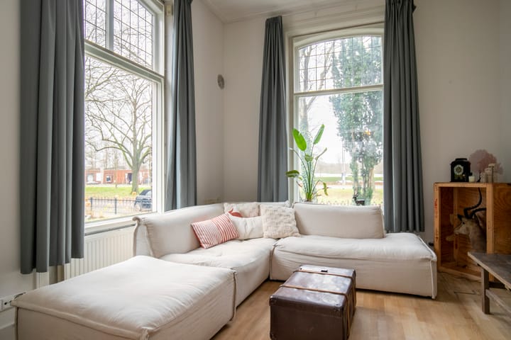 Twee-onder-één-kap te huur: Veerallee 56, Zwolle