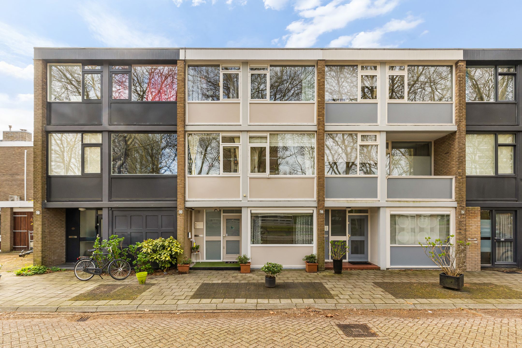 Van Nijenrodeweg 876 