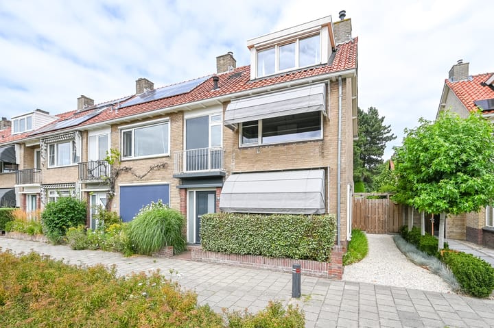 Photo 2 of Roos en Beeklaan 65