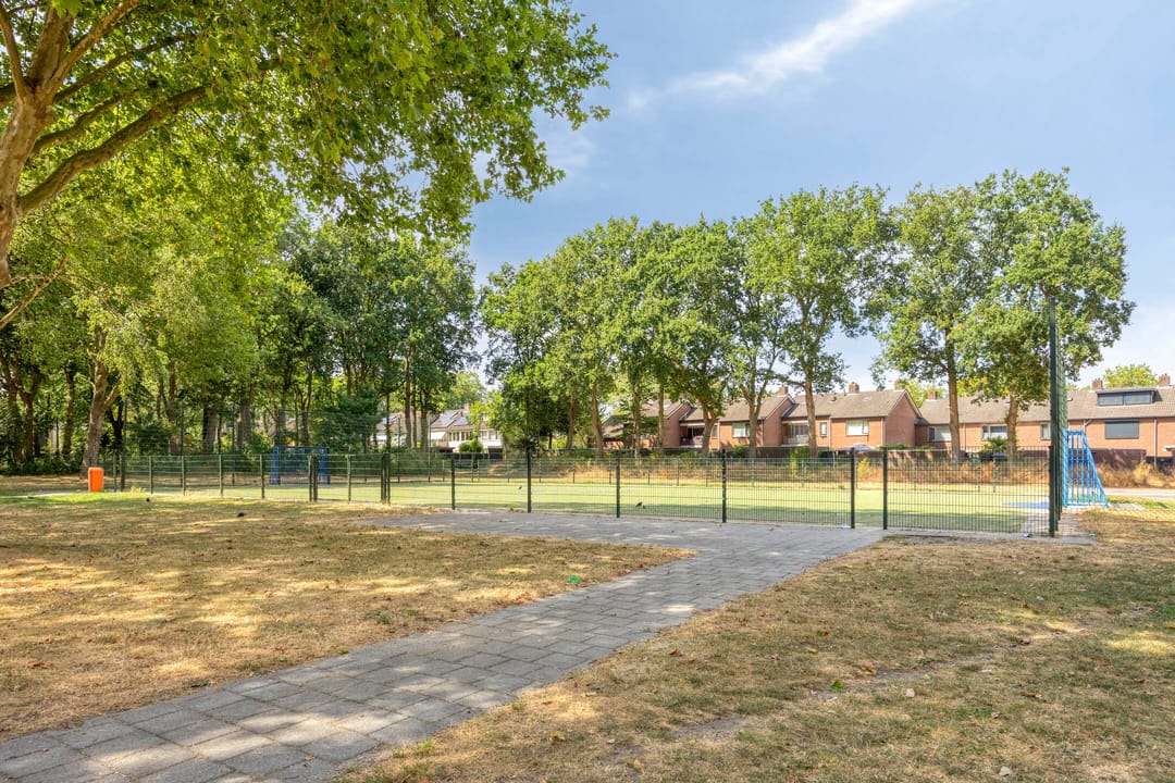 Photo 32 of Biezenbaan 2