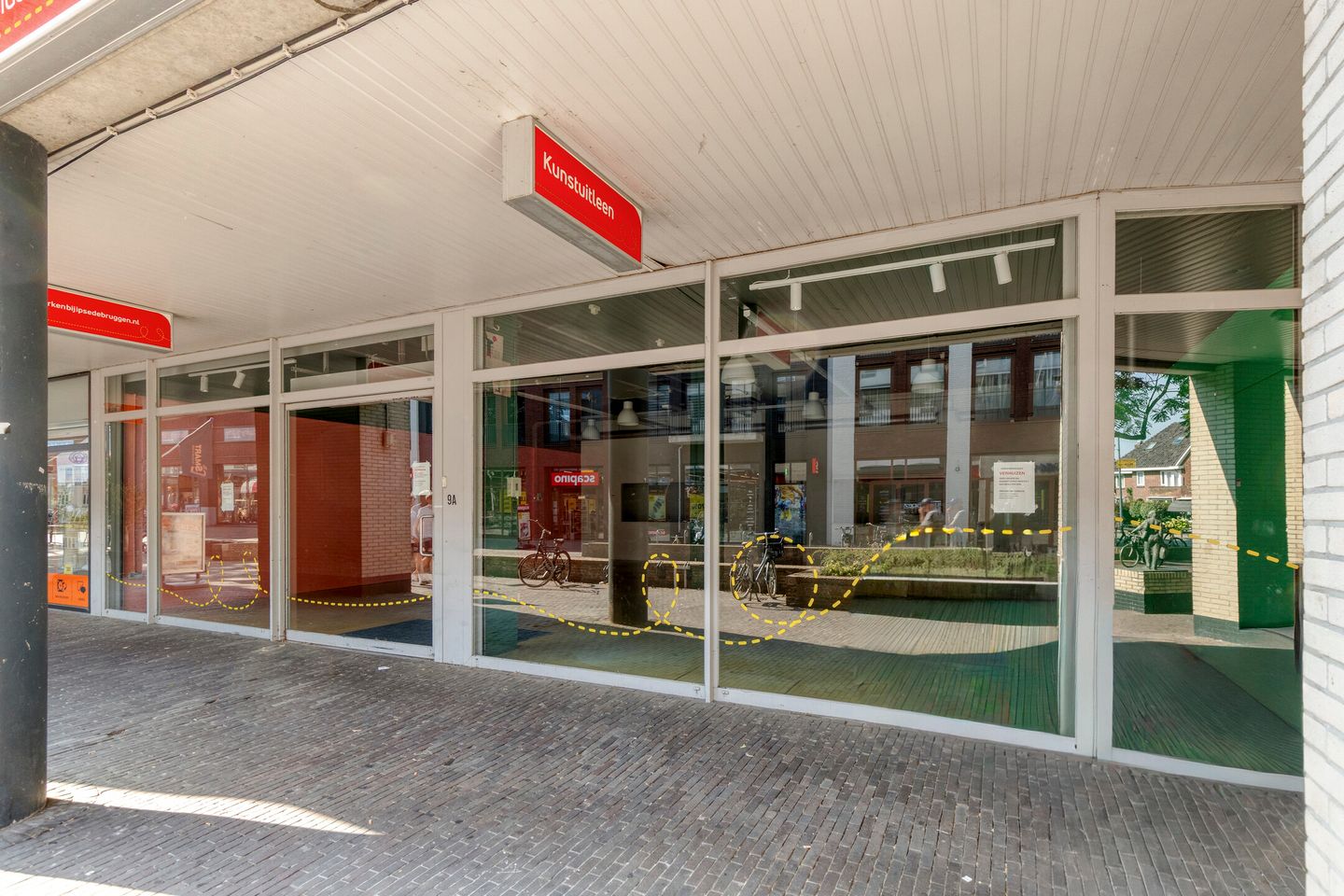 Bekijk foto 2 van Van Boetzelaerstraat 9-11