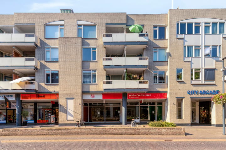 Van Boetzelaerstraat 9-11, Alphen aan den Rijn