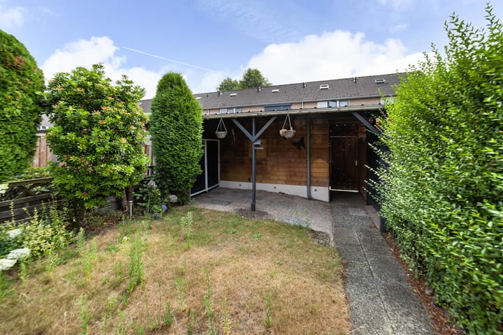 Tussenwoning te koop: Zwanenveld 4350, Nijmegen