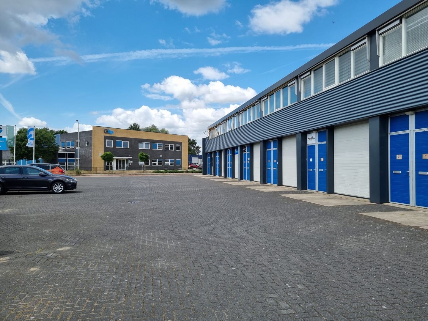 View photo 3 of Zweedsestraat 2-7