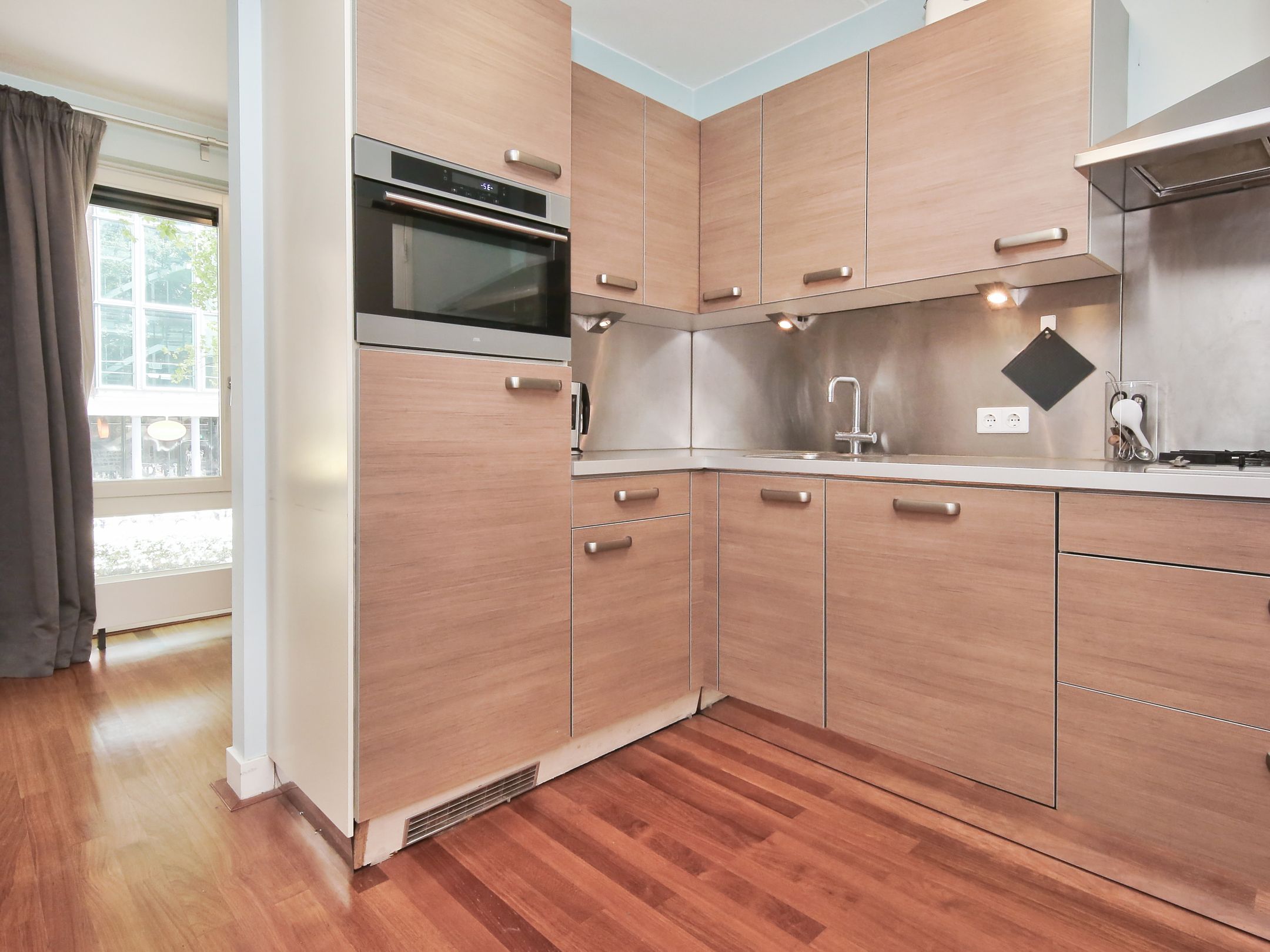 Photo 15 of Jodenbreestraat 146-B