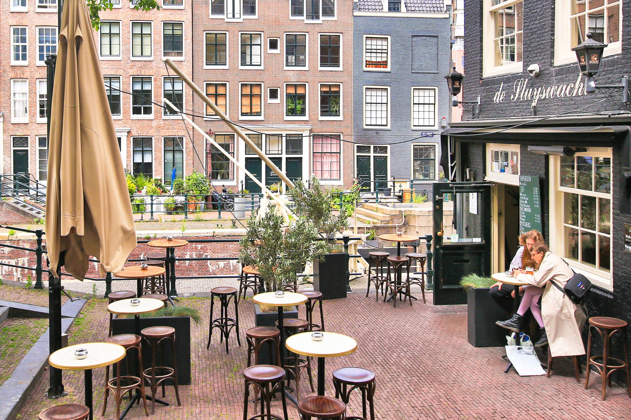 Photo 39 of Jodenbreestraat 146-B