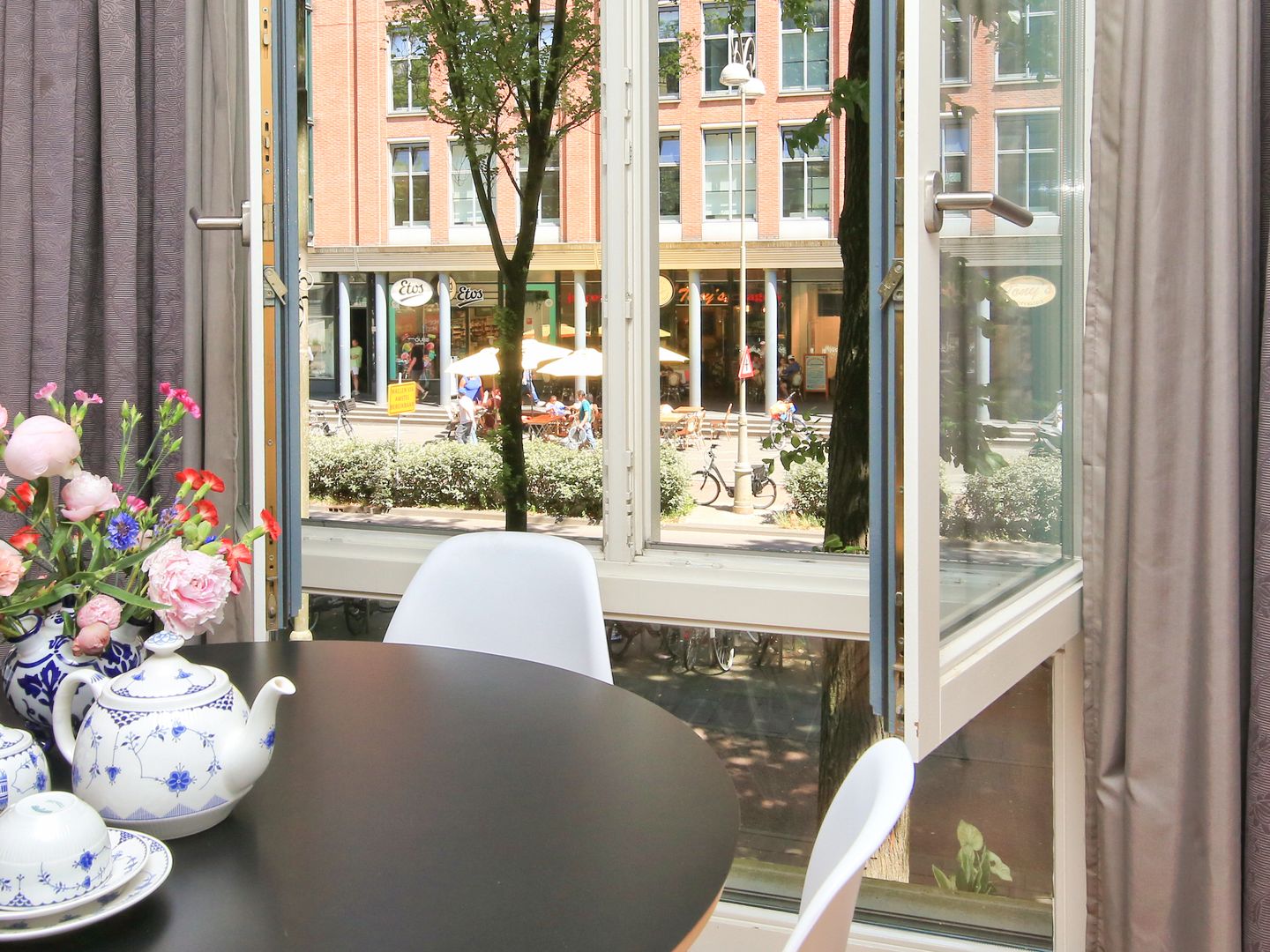 Photo 10 of Jodenbreestraat 146-B