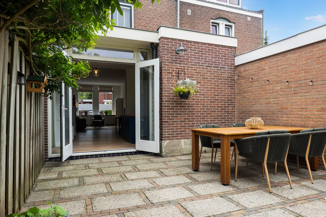 Photo 28 of Burgemeester De Withstraat 74
