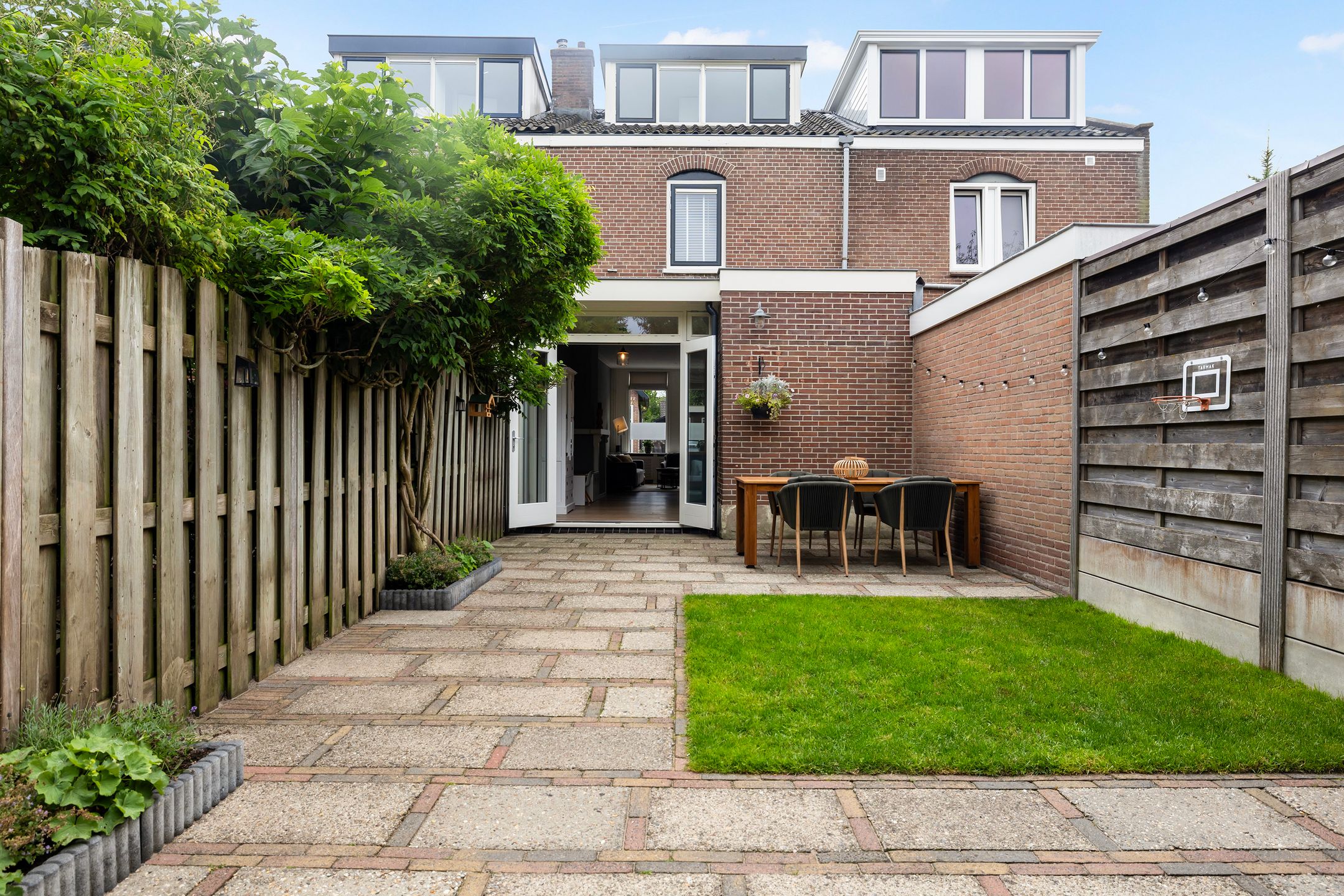 Photo 27 of Burgemeester De Withstraat 74