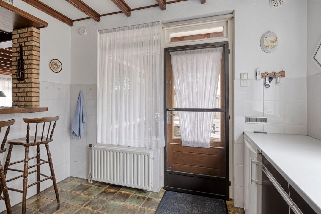 Photo 22 of Acacia 6