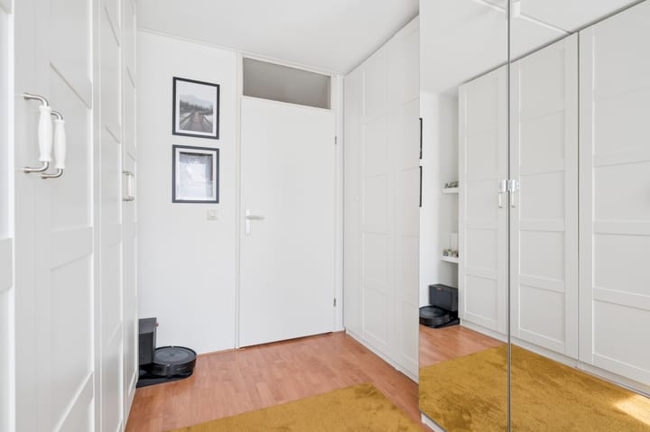 Tussenwoning te koop: Valkenhof 64, Nijkerk