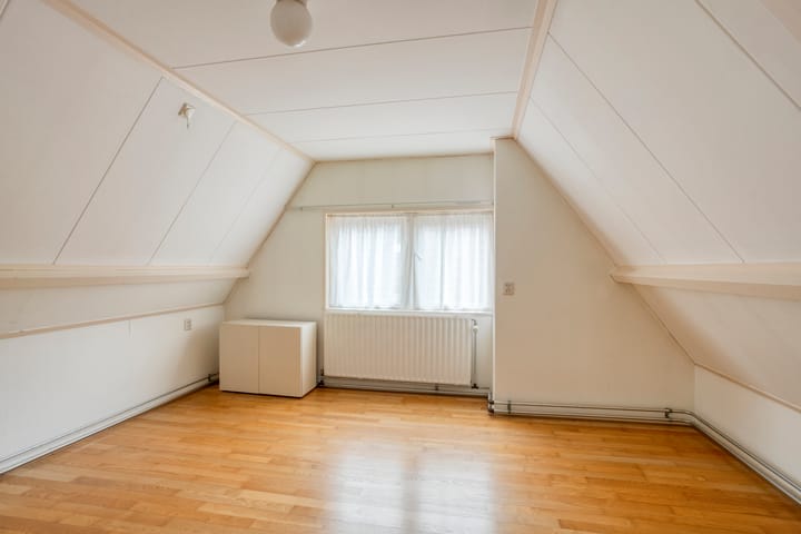 Twee-onder-één-kap te koop: Ds Veenweg 157, De Knipe
