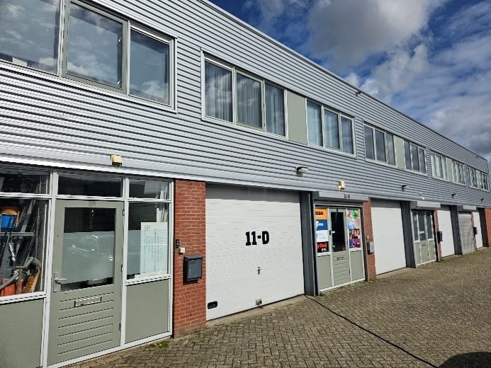 Bekijk foto 2 van Ampèrestraat 11-D