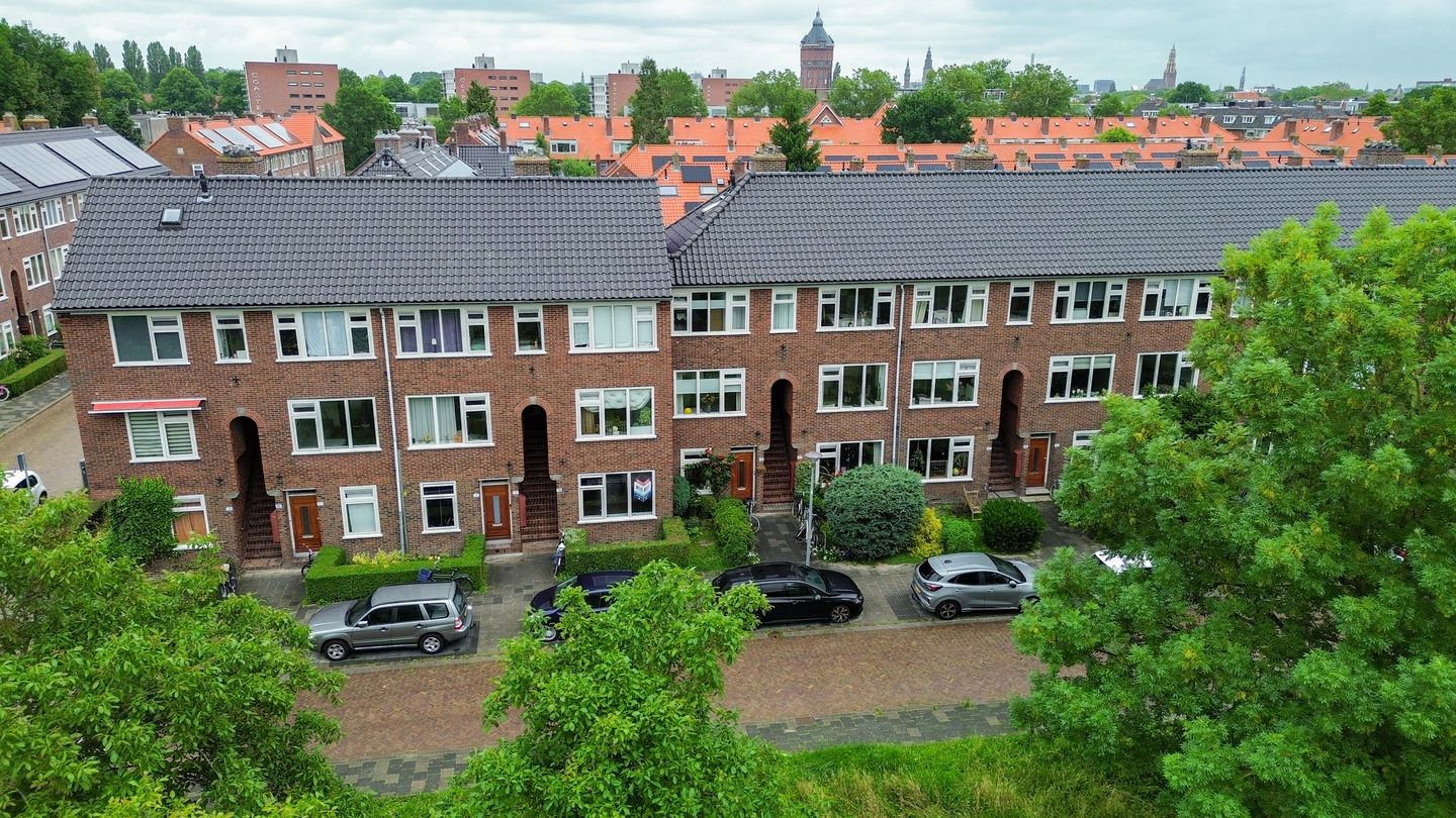 Photo 44 of Adriaan van Ostadestraat 191