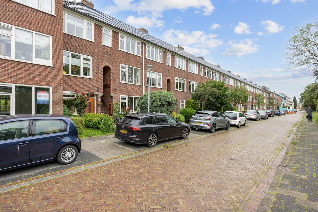 Photo 7 of Adriaan van Ostadestraat 191
