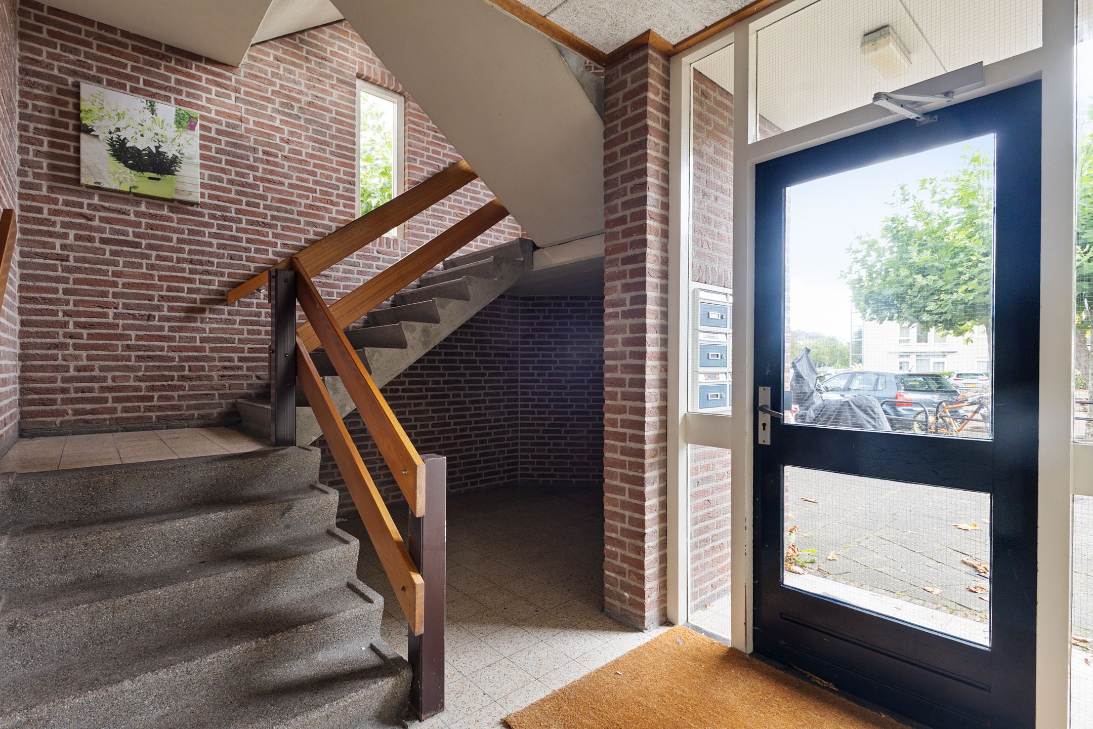Photo 9 of Meerdorpstraat 12