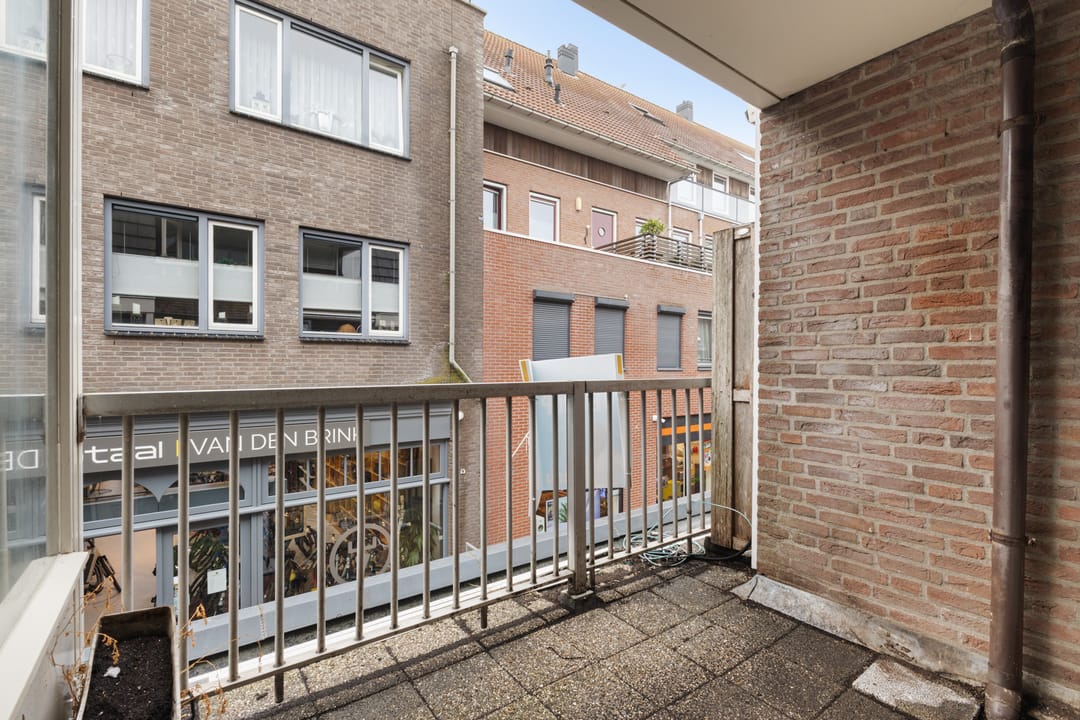 Photo 23 of Meerdorpstraat 12