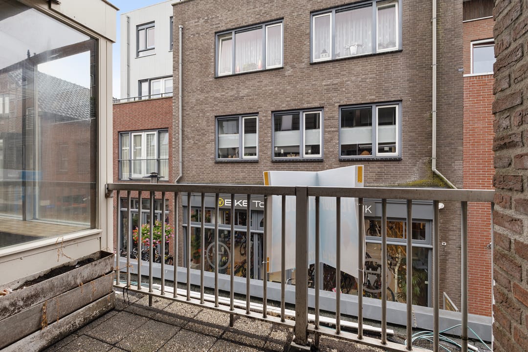 Photo 22 of Meerdorpstraat 12
