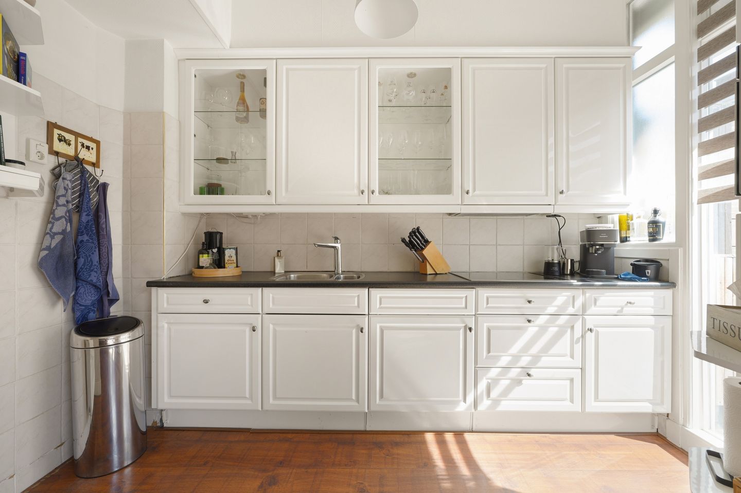 Photo 19 of Menninckstraat 82