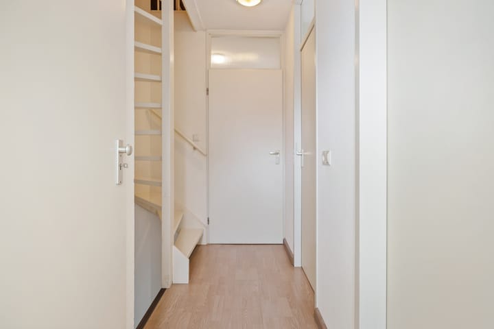 Hoekwoning te koop: Laurierhaag 1, Oost West En Middelbeers