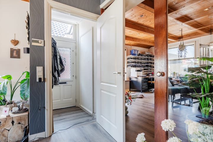 Vrijstaande woning te koop: Bovenhuizen 25, Uithuizen