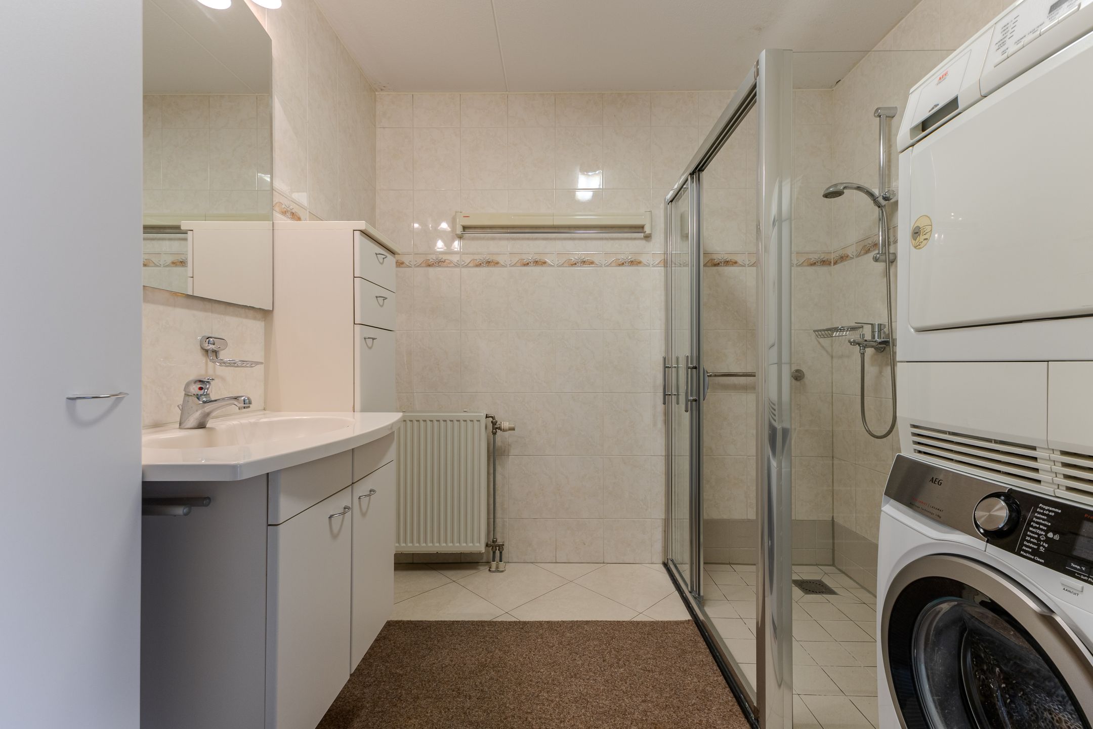 Photo 21 of Raadhuisstraat 35