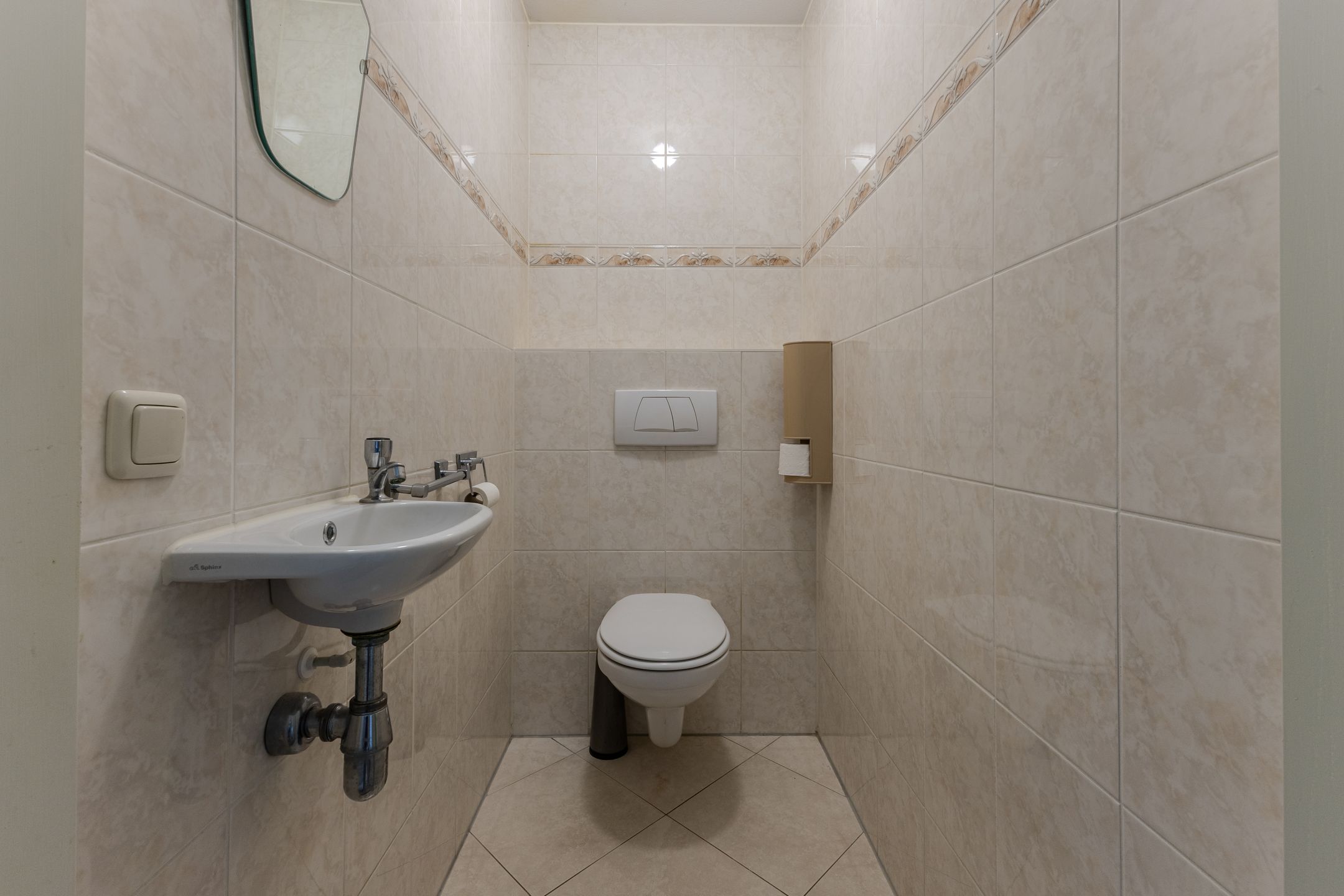 Photo 24 of Raadhuisstraat 35