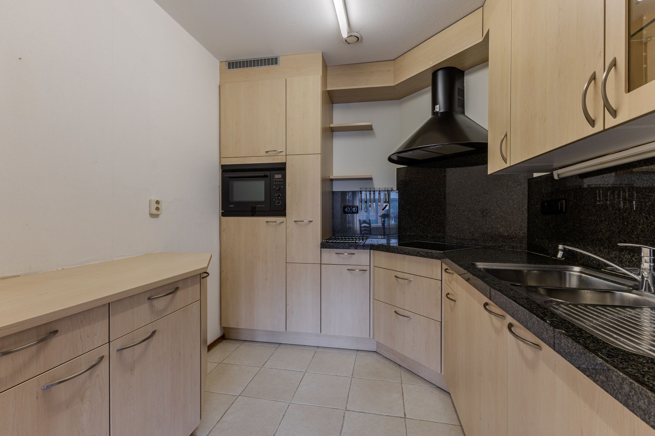 Photo 6 of Raadhuisstraat 35