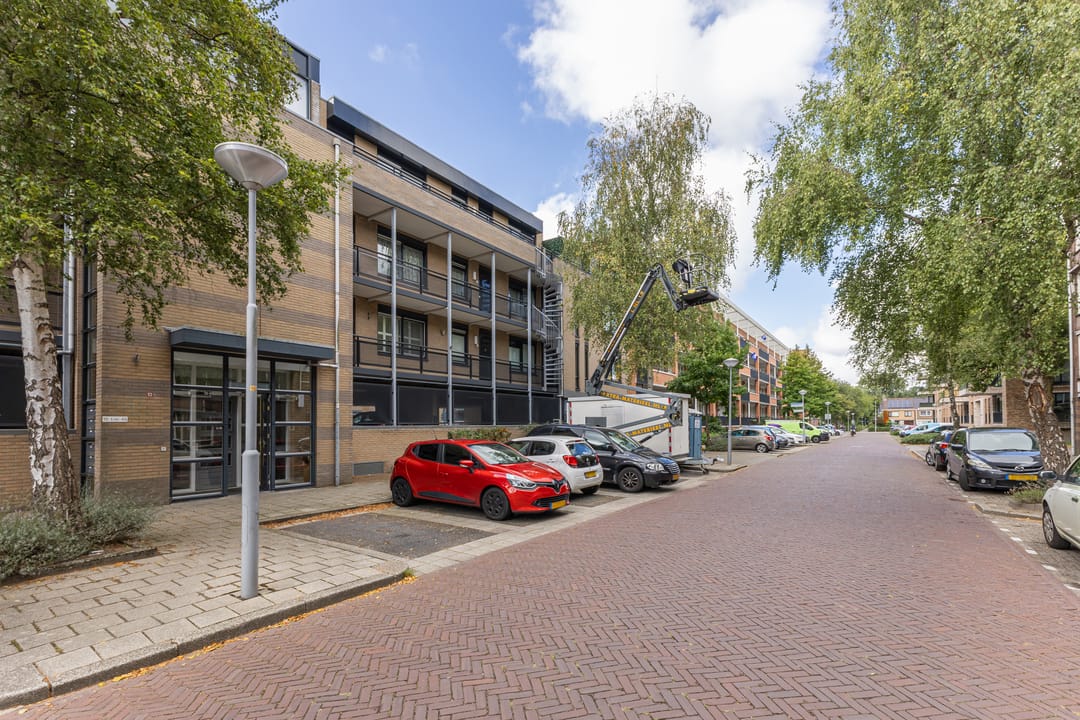 Photo 28 of Raadhuisstraat 35