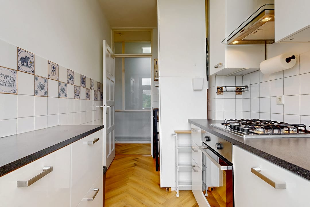 Photo 11 of Weissenbruchstraat 30